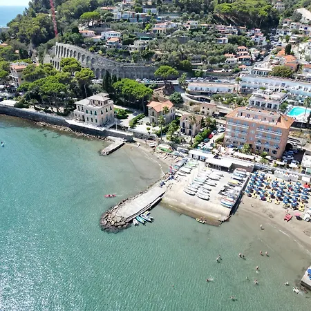 Hotel Golfo E Palme