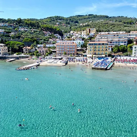 Golfo E Palme 3*