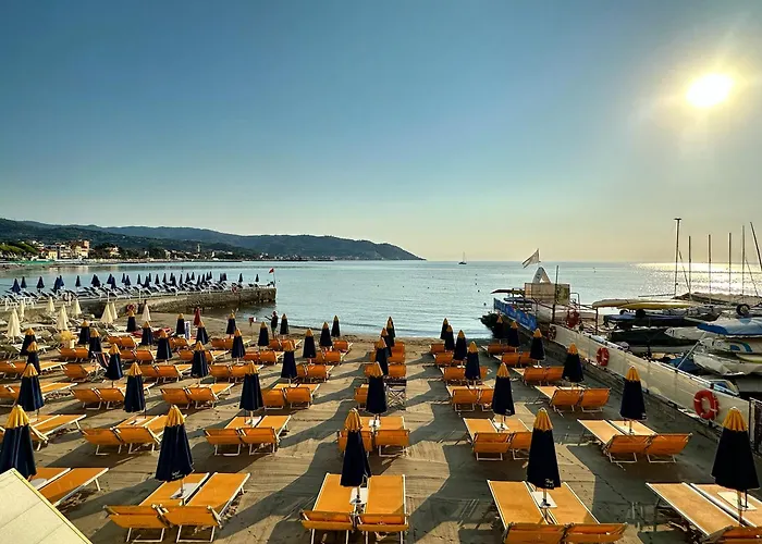 Golfo E Palme فندق