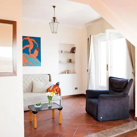 Golfo E Palme Szálloda 3*
