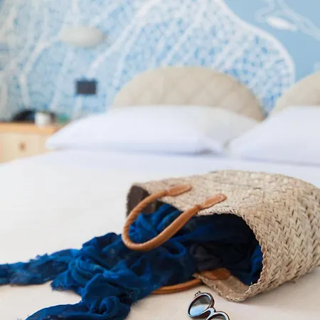 ホテル Golfo E Palme