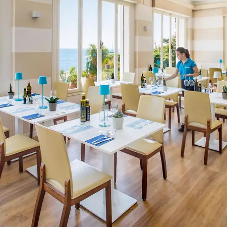 Golfo E Palme فندق 3*